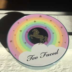 Too Faced Rainbow Strobe Unicorn Highlighter